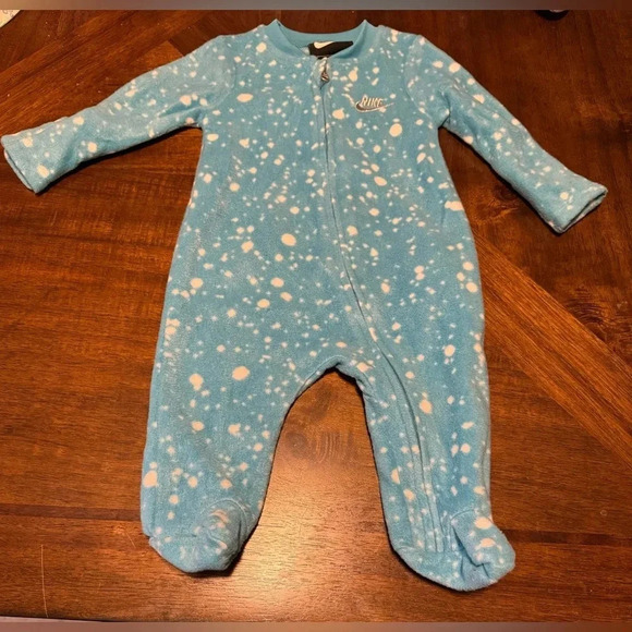 Nike One Pieces Baby Nike Fleece Footies - Picture 2 of 7